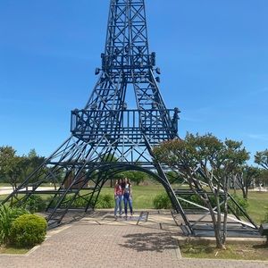 Meet your Posher, Rayna